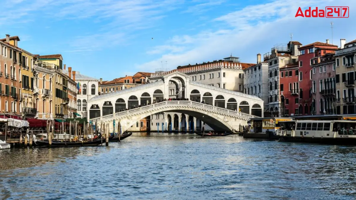 Which City of Italy is known as the City of Bridges?