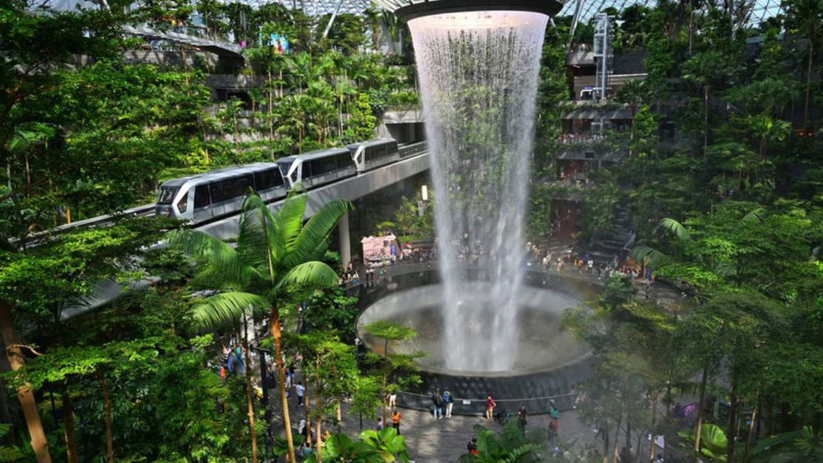 Singapore Airports Top The List World Airport Rankings 2025