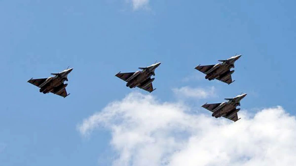 Exercise 'Aakraman' Indian Air Force Drills with Rafales and Su-30s