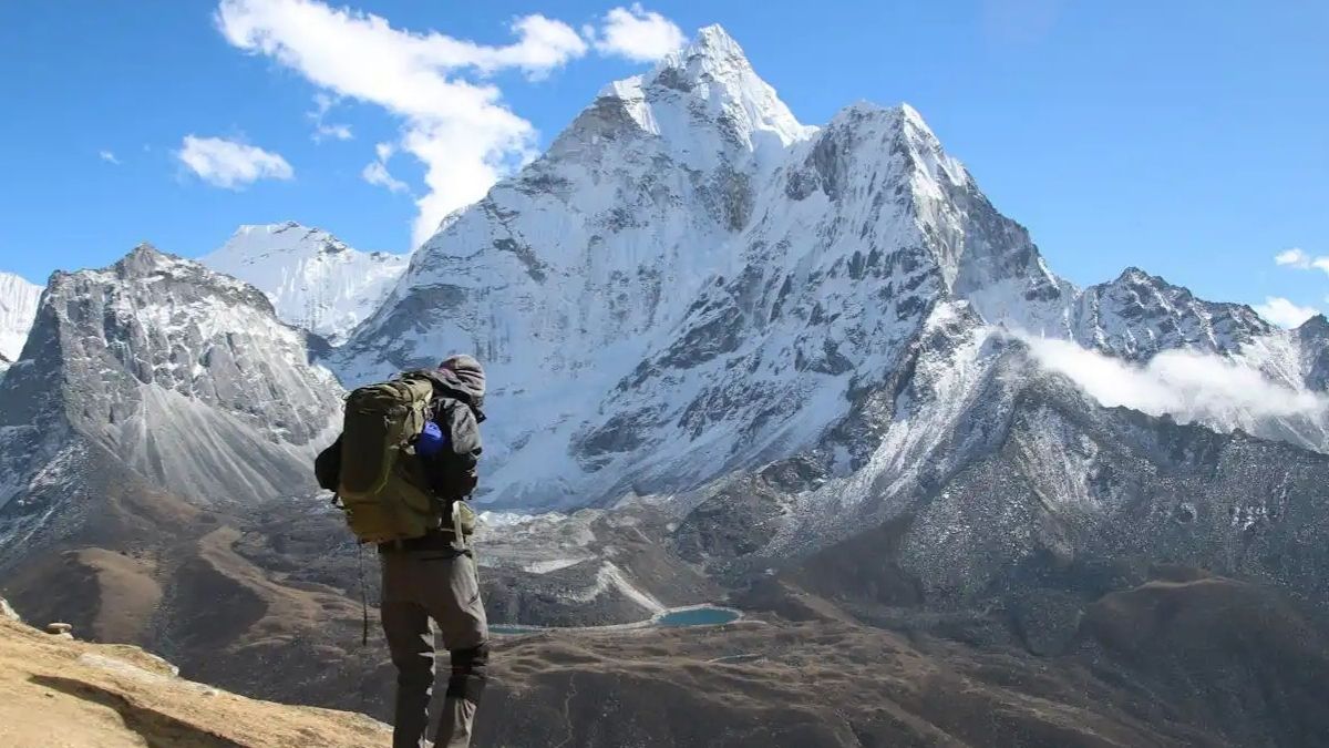 Nepal’s new draft law to restrict Mount Everest permits aims to ensure safer, more sustainable expeditions. By limiting access to climbers with prior high-altitude experience, the government hopes to preserve both the safety of climbers and the mountain’s ecological health.