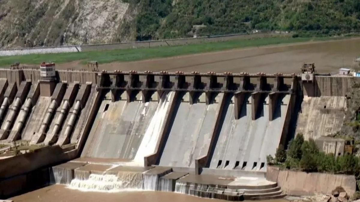 India Closes Chenab Water Through Baglihar Dam Gates