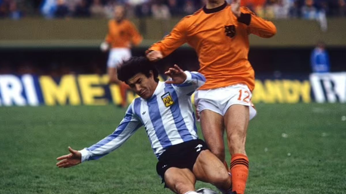 Argentina Mourns the Death of 1978 World Cup Legend Luis Galván