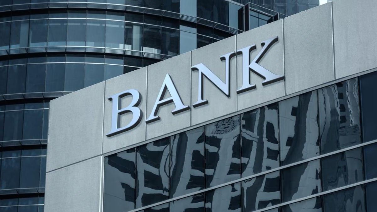 Public Sector Banks Clock Record ₹1.78 Lakh Crore Profit in FY25