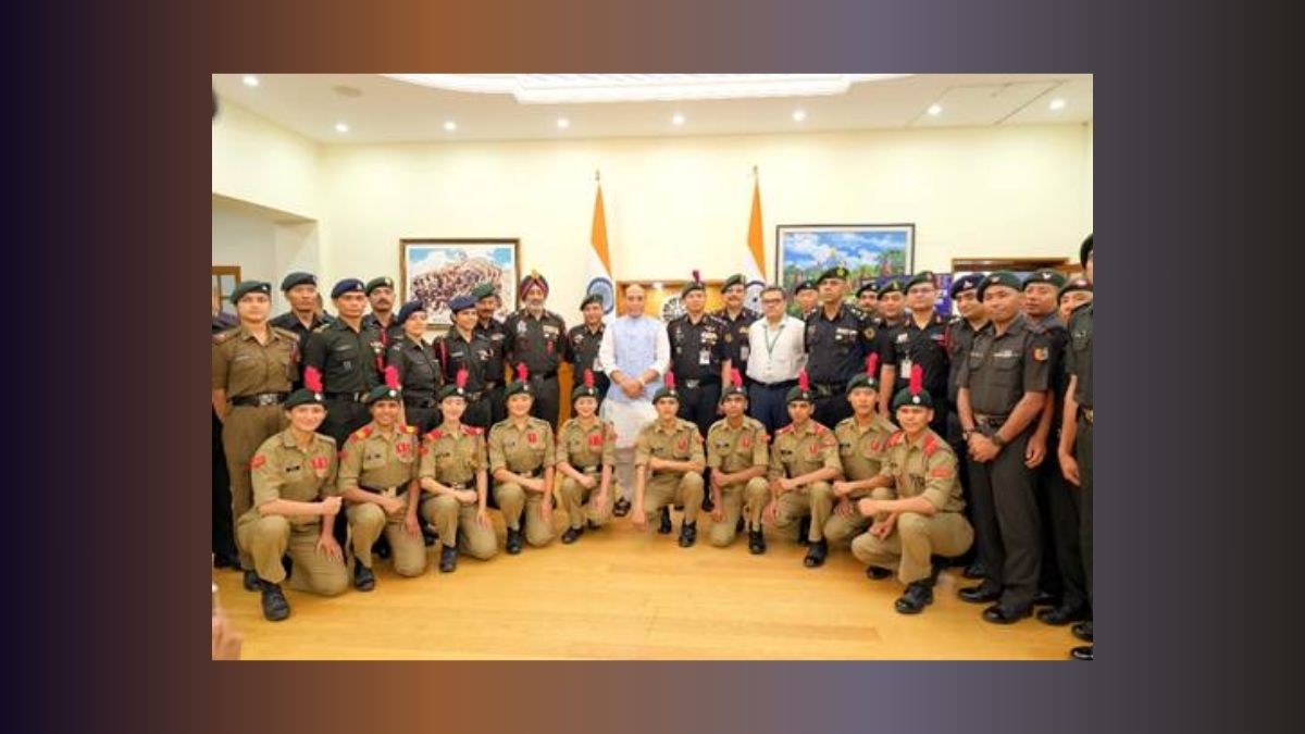 NCC Cadets Scale Mount Everest, Felicitated by Defence Minister Rajnath Singh