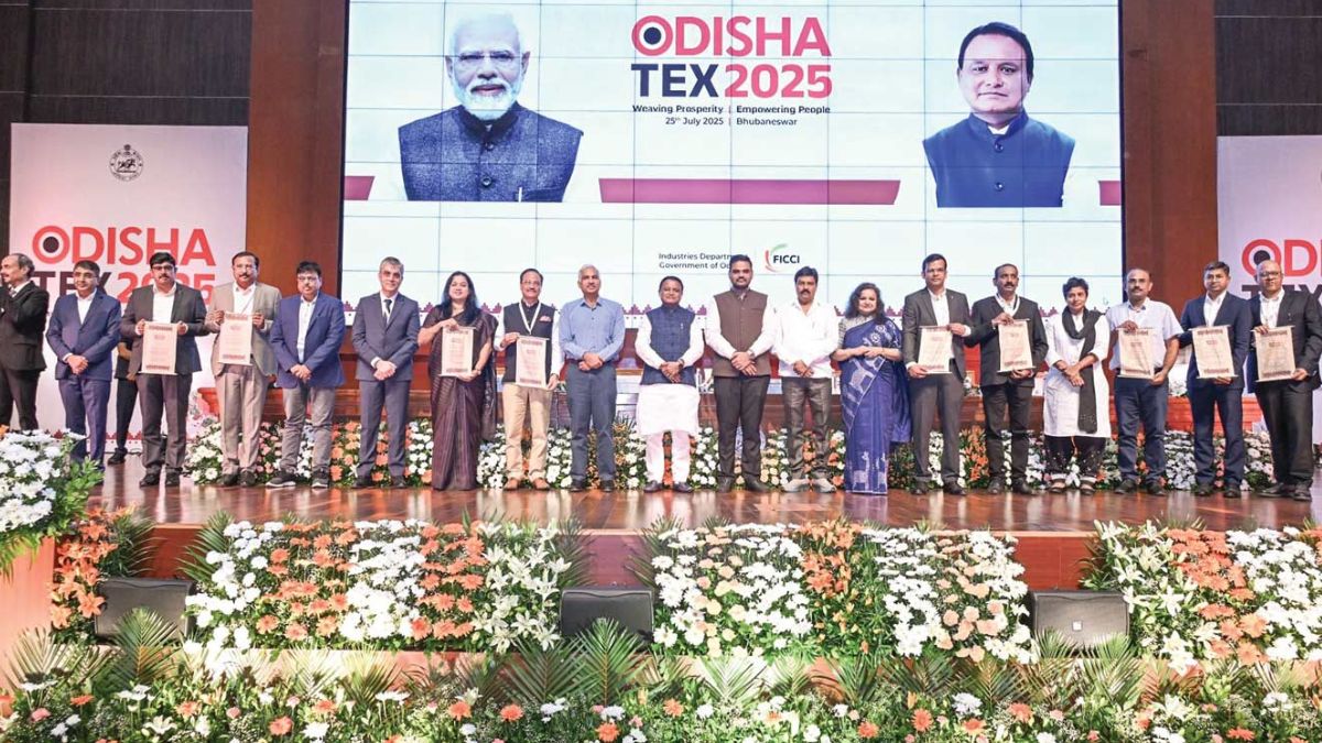 Odisha Signs 33 MoUs for $902 Million Investment in Textile Sector