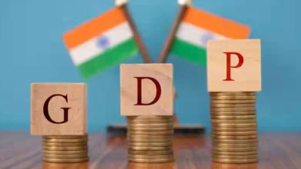 Fitch Lowers India’s GDP Growth Forecast for FY26 to 6.3%