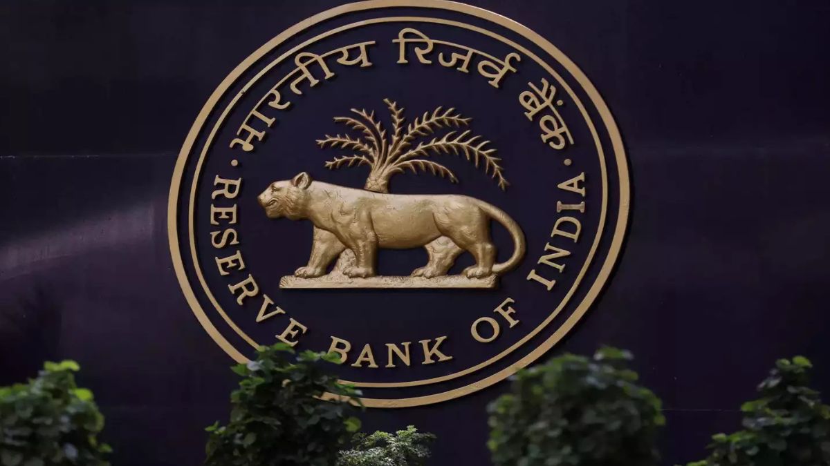 RBI Keeps Repo Rate Unchanged at 5.5% Amid Festive Season and Global Uncertainties