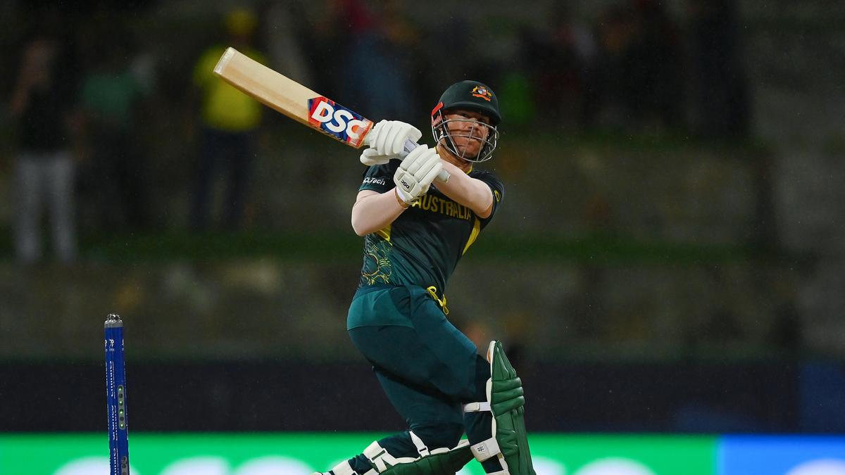 David Warner Overtakes Virat Kohli to Become Fifth-Highest Run-Getter in T20 Cricket