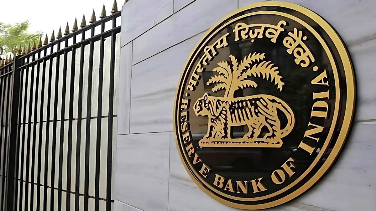 RBI Unveils 3 Key Steps to Enhance Banking Convenience & Inclusion