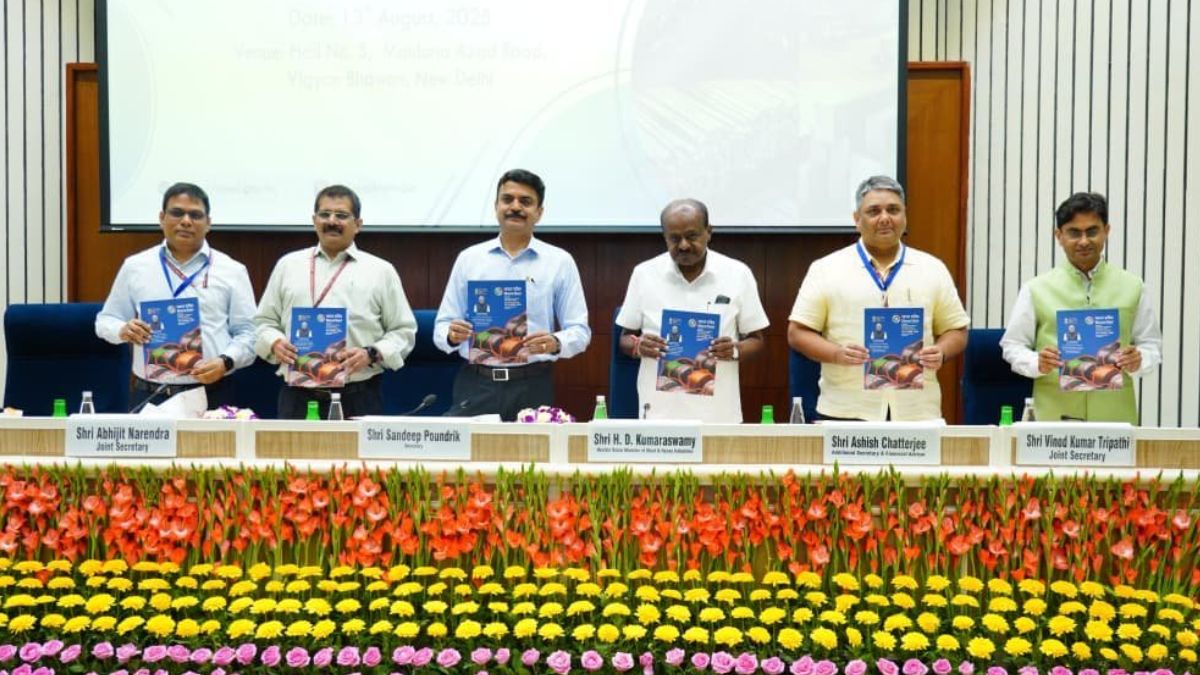 Union Minister Launches ‘Bharat Steel’ Logo, Brochure & Website