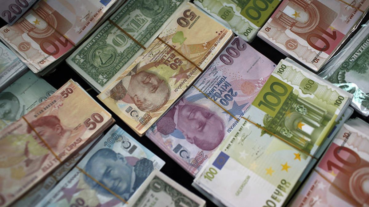 India’s Current Account Deficit at $2.4 Billion in Q1 FY26