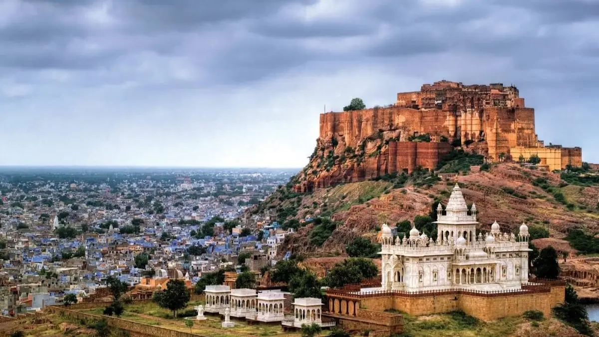 Top-5 Oldest Forts in India, Check the List