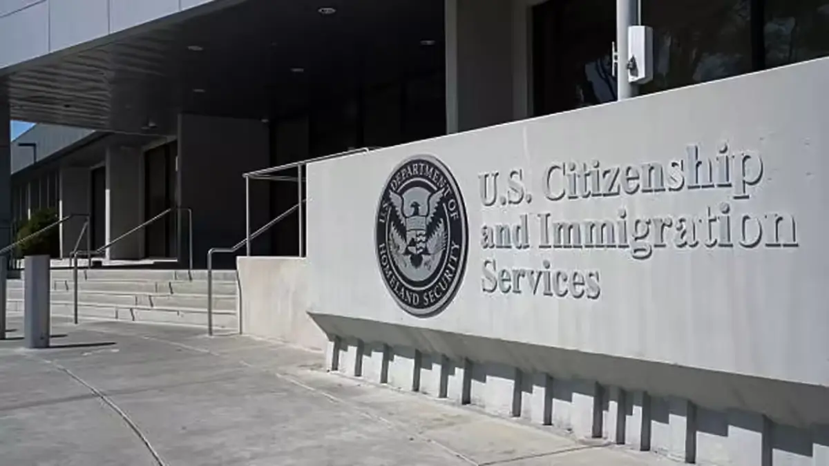 USCIS Discontinues Cheque and Money Order Options for All Immigration Payments