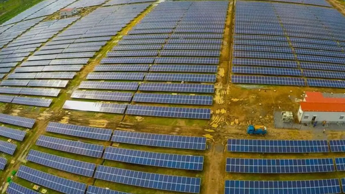 Which is the First Fully Solar-Powered Airport of the World?