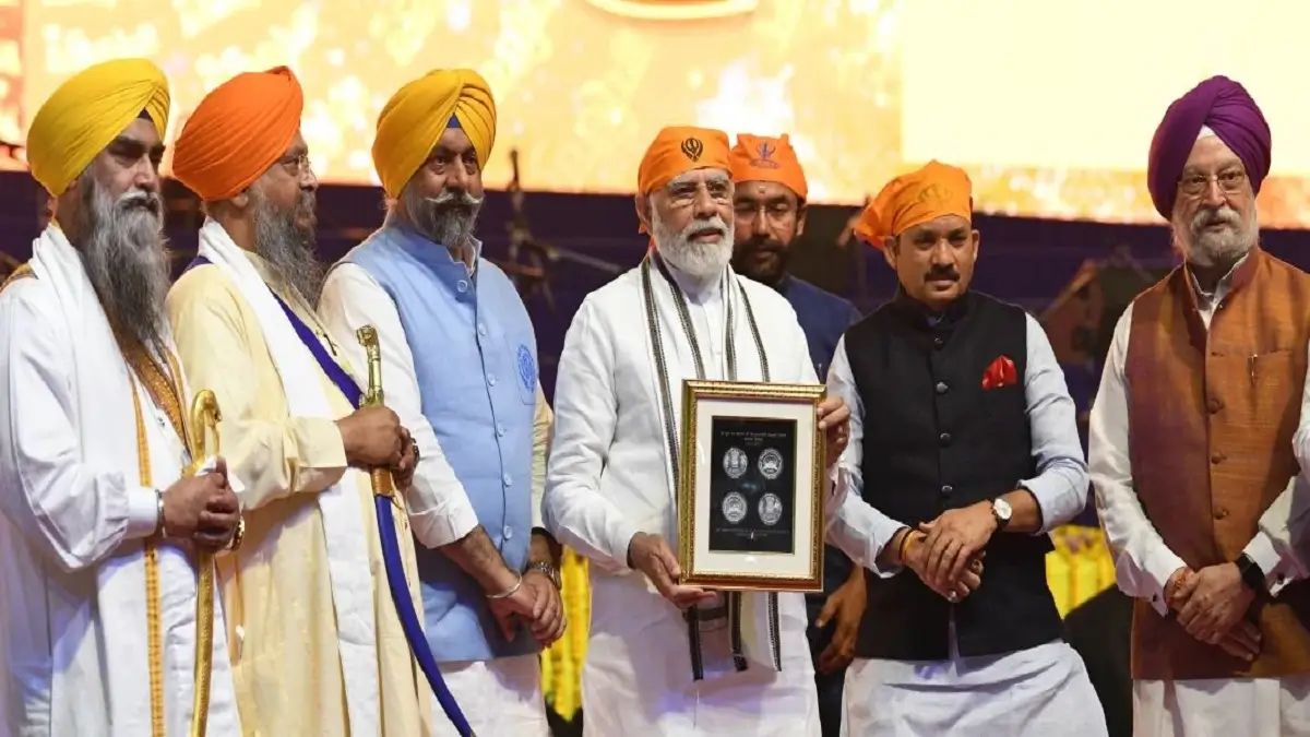 PM Modi Unveils Stamp and Coin Honouring Guru Tegh Bahadur