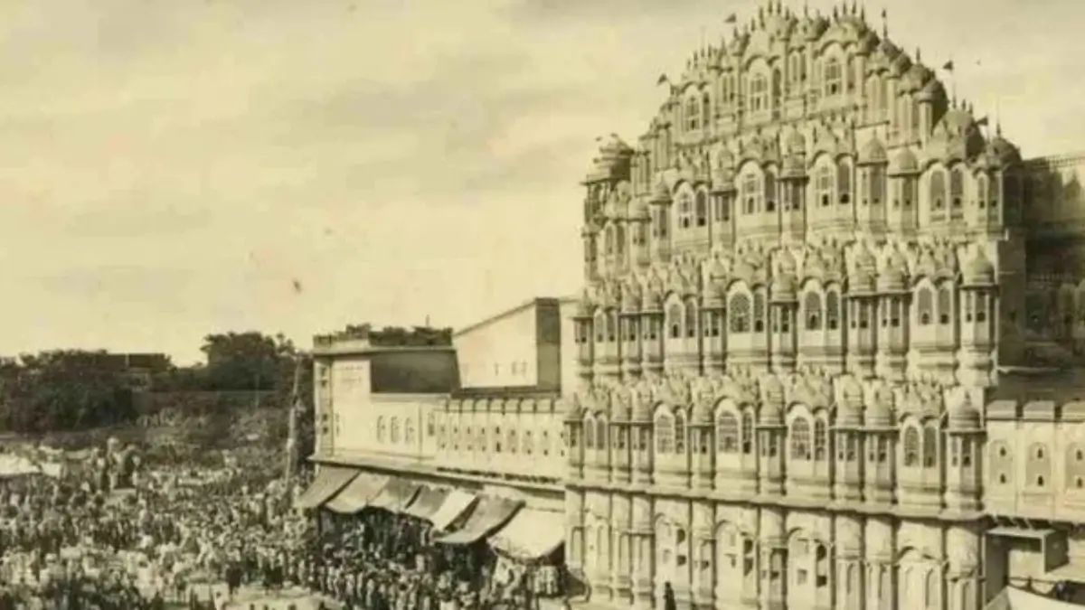 Who was the First King in the History to Build Planned City in India?