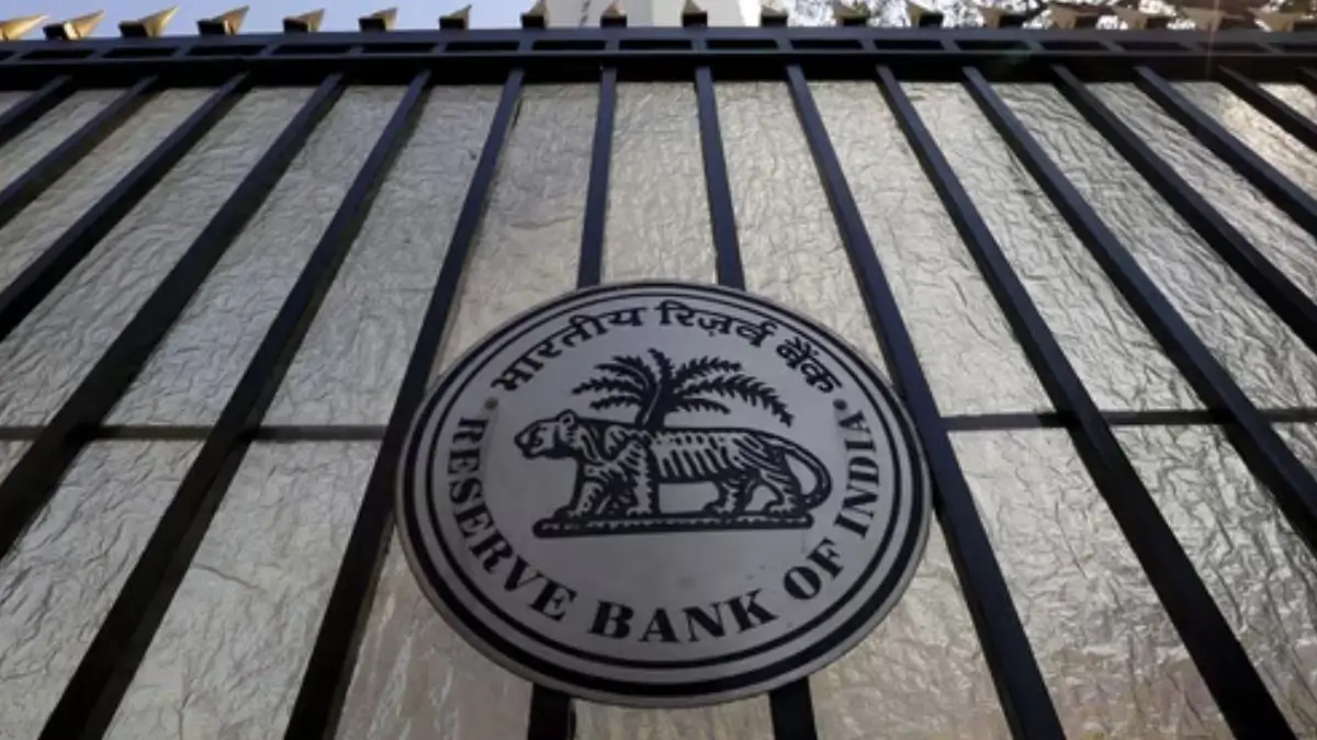 RBI Reviews Scale-Based Regulation for NBFCs
