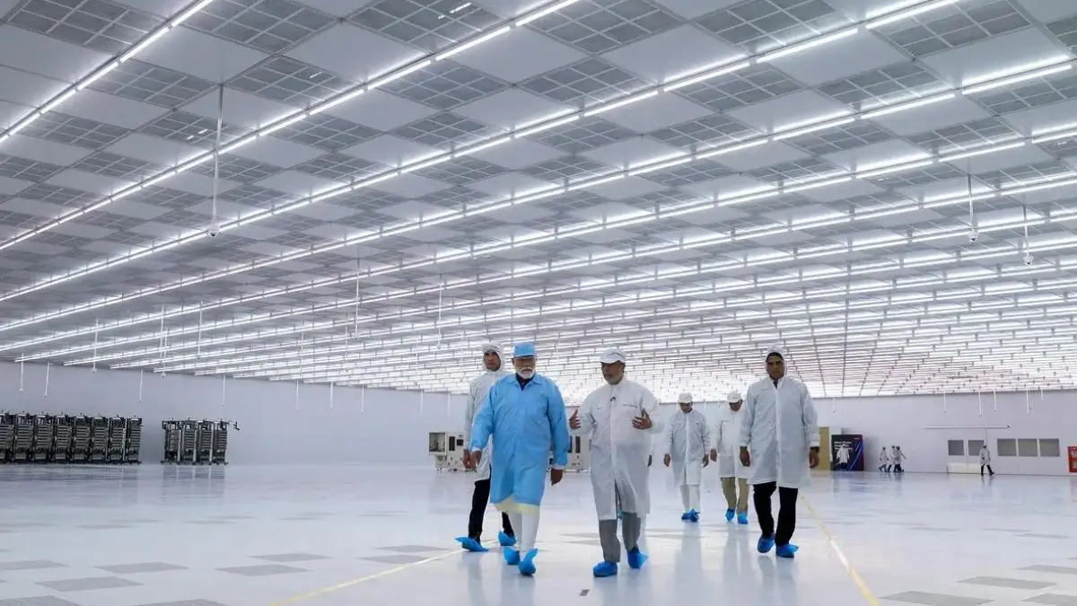 Micron Opens World’s Largest Semiconductor Clean Room in Gujarat
