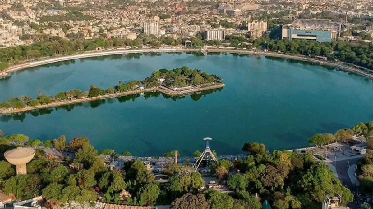 Gujarat Launches 'Lake and Air Watch' Initiative to Monitor AQI and Lake Health
