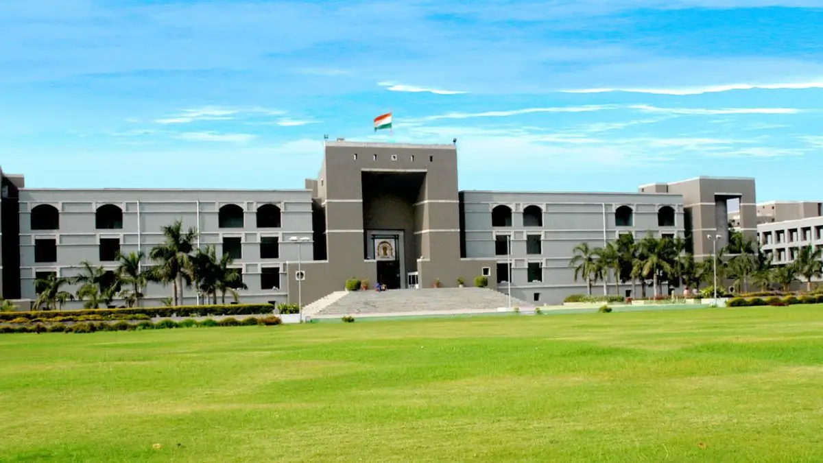 Gujarat HC Bans AI in Courtroom Decisions, Human Judgment Must Prevail