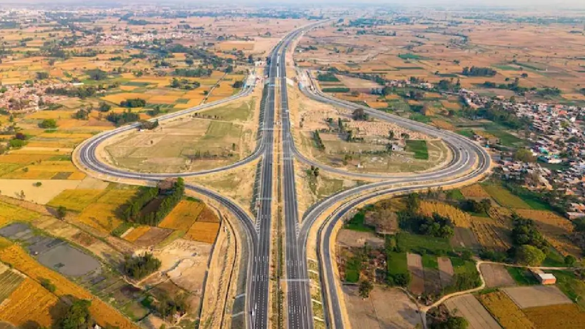 Prime Minister Narendra Modi Launches Ganga Expressway Project in Uttar Pradesh