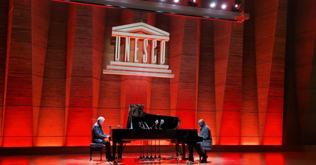 about – Page 1412_2.1